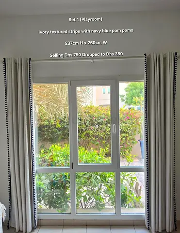 Complete Villa Curtains for Sale Price Dimensions on photos 
Excellent condition like new 
Please wh