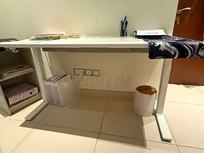 White Office Desk - Spacious Surface
