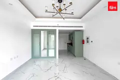 Unfurnished I Best Amenties I Luxury Living