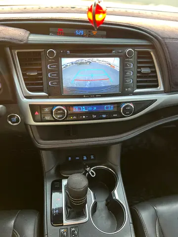 صورة مصغرة 19 لـ 2019 Toyota HIGHLANDER