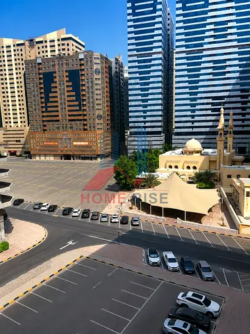 Spacious 2BHK /1200sqft r/with balcony /2 washroom/ Rent 37k