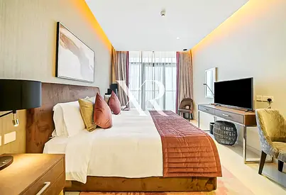 LUXURY STUDIO | HIGH FLOOR | STUNNING CANAL VIEWS