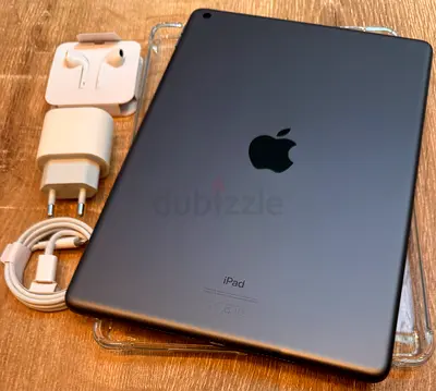 iPad 8th Generation,128GB,Wifi,Space Grey with Case,Screen Guard, EarPods 3.5MM Jack & 20W Charger