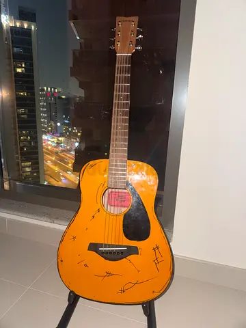 Yamaha FG-Junior JR-1