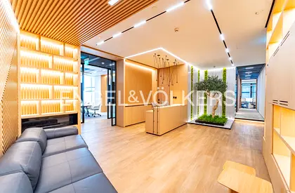 Impressive Luxury Workspace | Turnkey Office