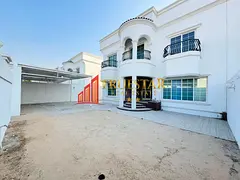 RENOVATED FULL KITCHEN BATHROOM NEW WC 4BR+STUDY+MAIDS PRIVATE POOL+GARDEN