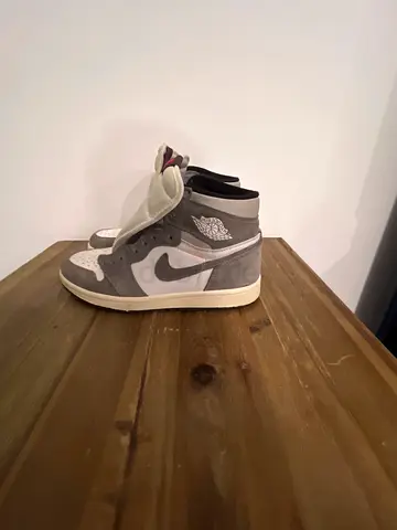 Air Jordan 1 Mid grey white sneaker - size 8 used