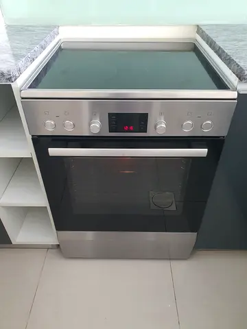 Bosch Series 6 Electric Cooking Range For Sale 4 Zone