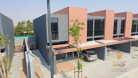 Single Row Corner | Ready to Move In