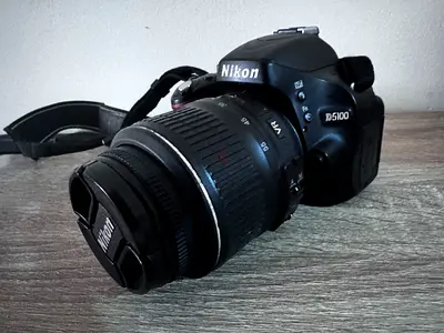 Nikon DSLR D5100 model