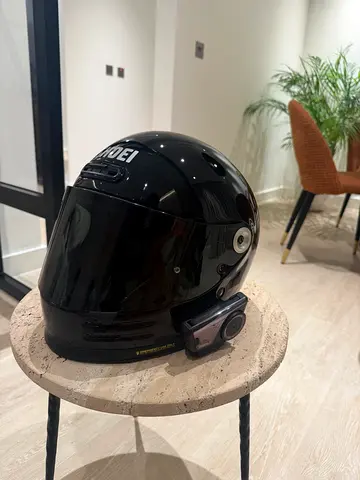 Shoei Glamster 06 Helmet | Gloss Black