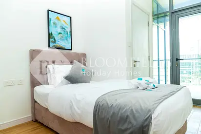Modern 2BR Duplex | Spacious | Canal View