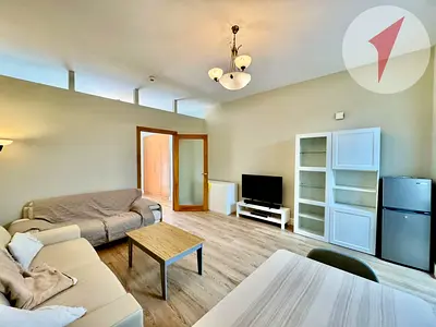 2 Parkings | Renovated | Furnished with Partition