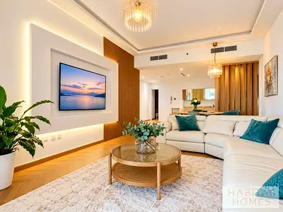 Furnished and Upgraded | Sea View | Vacant on Nov