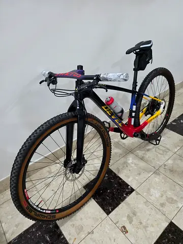 MTB 29er Devel Meta V2 PH Edition Full Carbon Mountainbike