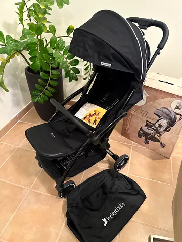 Stroller brand leclercbaby, brand new , it’s under warranty from mom store shop