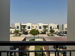 Vacant & Spacious | Well-Maintained | Corner Unit