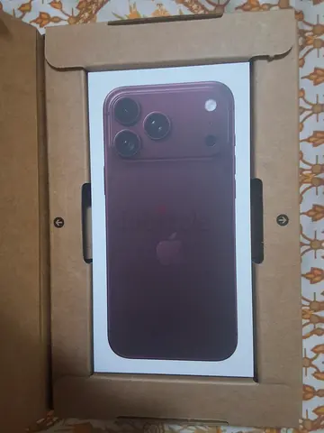 Apple iPhone 18 pro max Burgundy 256gb TDRA
