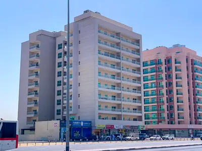 Spacious 1 BHK apartment with balcony for rent direct from owner
