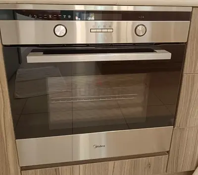 Built-in Stainless Steel Electric Oven - Immaculate Condition