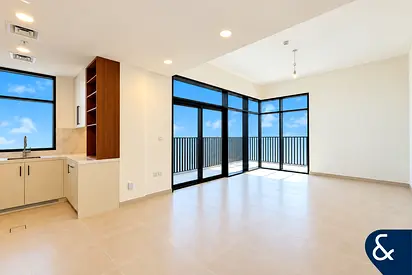 Sunset views | Large layout | Corner unit