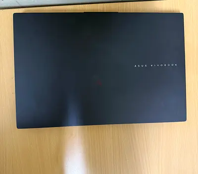 ASUS Vivobook laptop - Good condition, light use