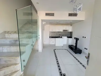 Independent one bedroom townhouse villa for rent