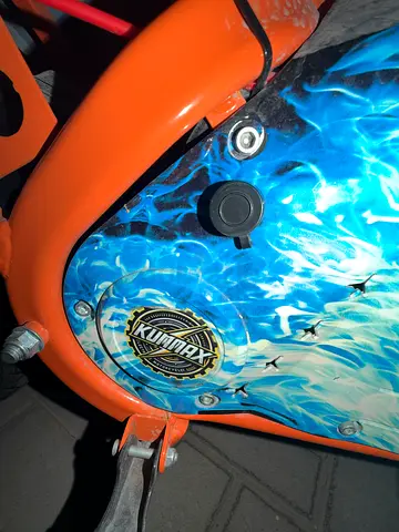 Kids' mini kugo — single gear, colorful flame design with key and charger