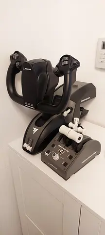 Thrustmaster Boeing Yoke + Throttle Quadrant