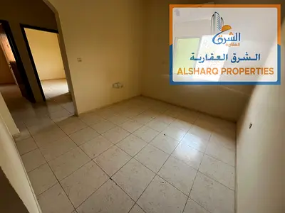 فرصة توفير حقيقية! شقة غرفتين وصالة أرضي في الروضة 3 قرب شارع الشيخ عمار، مساحة كبيرة، حمامين، تكييف اسبيلت، وصيانة مجانية على المالك. بـ 24 ألف فقط ع