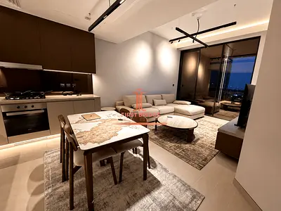 FULLY FURNISHED I CREEK VIEWS I BRAND NEW