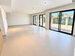 Single Row | Pool View | End Unit