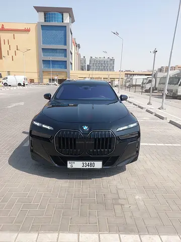 2025 BMW 7-Series 740i GCC Specs