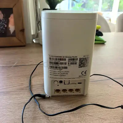 Used Tenda Kangwei 5G Wireless Router (white) - working condition