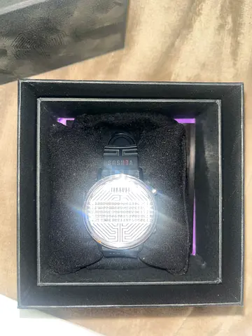 Versus Versace Men's wristwatch in box - unused condition