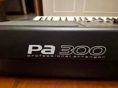 Korg PA300 Professional Arranger Keyboard - Good Condition