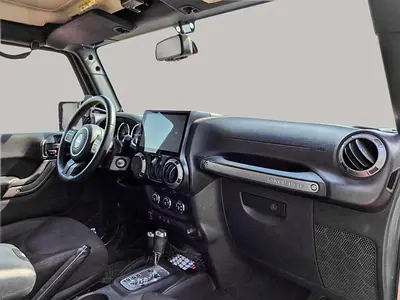 صورة 9 لـ 2017 JEEP WRANGLER