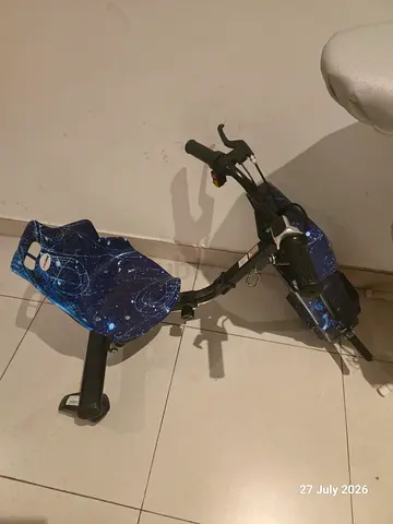 Kids electric drifting kart tricycle scooter