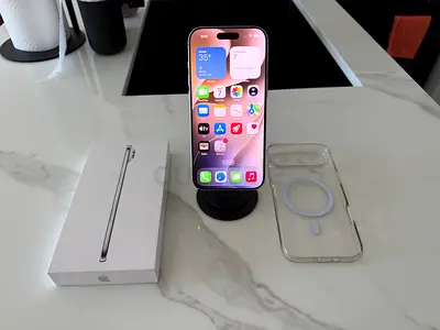 iPhone Air 256GB Cloud White