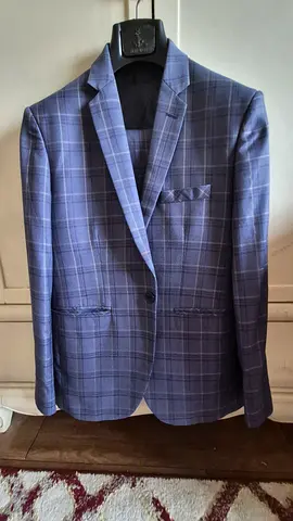 Men's Blue Checked 3 piece suit - Excellent Condition