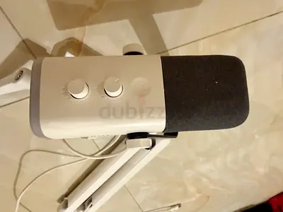Fifine mic with fifine original stand with Adjustable Desk Arm - Good Condition