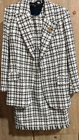 Two-piece tweed skirt suit with brooch - size likely S/M Gucci