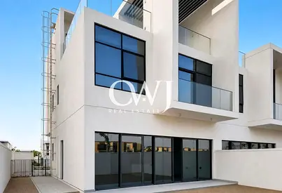 Next to Lagoon and Park | Huge Plot | West Open
