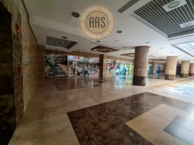 Spacious Chiller Free 2Bhk Plus Laundry Room Contemporary Living