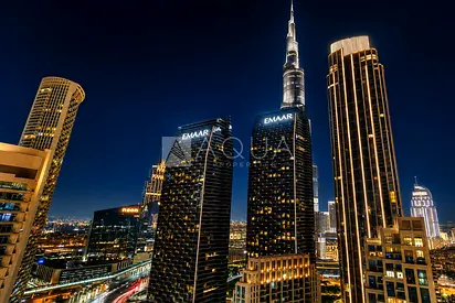 Upgraded | Burj Khalifa View | Chiller Free