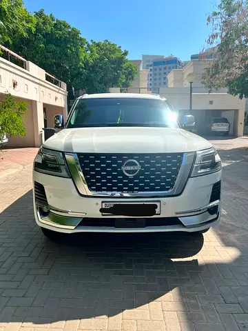 Nissan Patrol 2014 LE Platinum GCC Specs