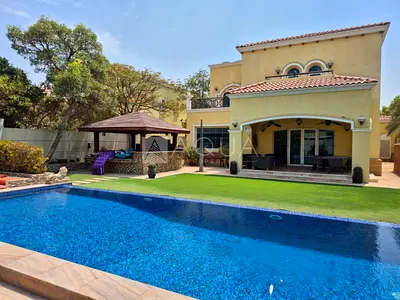 Prime Internal Location | Private Pool | Vacant