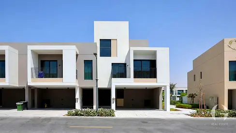 Corner | Large Layout G+2 | On Wadi Park
