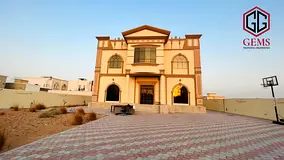 OUTSTANDING | SERVANT BLOCK | GARDEN | HUGE