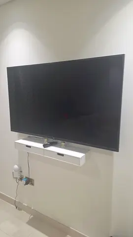 LG 55" LED Smart TV - Excellent Condition, Light Use